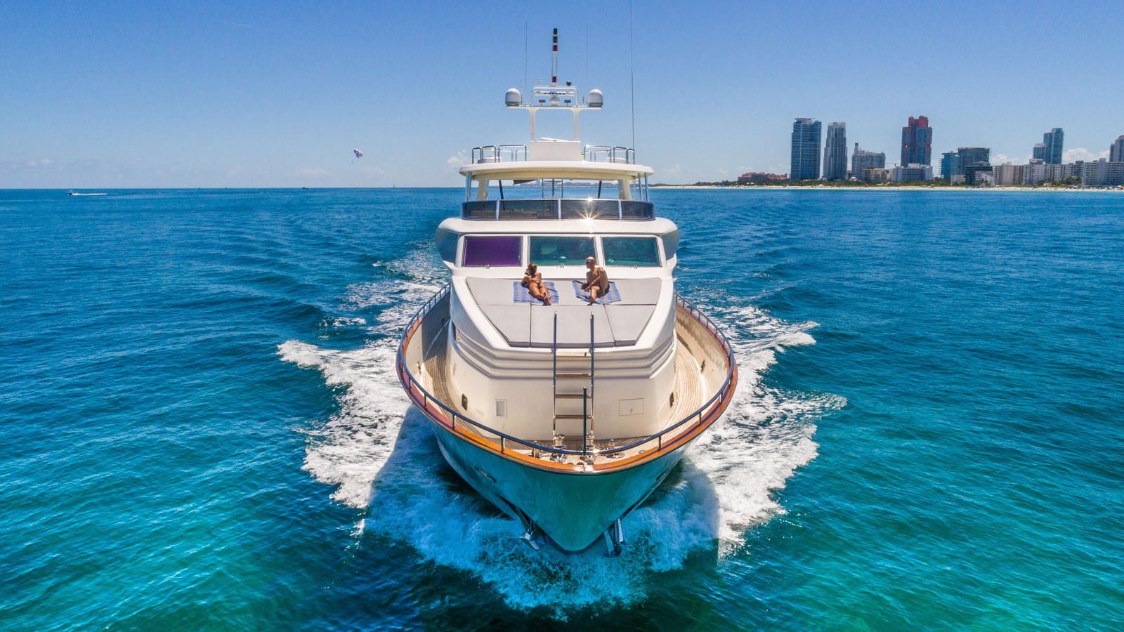 Yacht Rental Miami 110 HORIZON 005 111d1f25