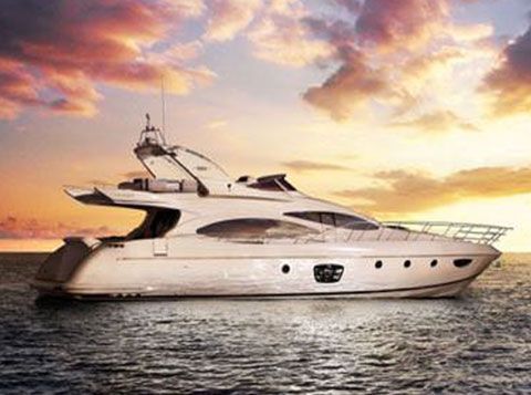 yacht charter featured image 11 28a531b8