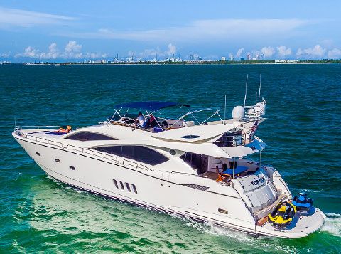 yacht charter featured image 28 aedf161b