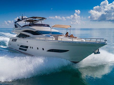 yacht charter featured image 26 fdb64fc8
