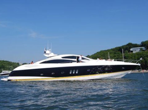 yacht charter featured image 27