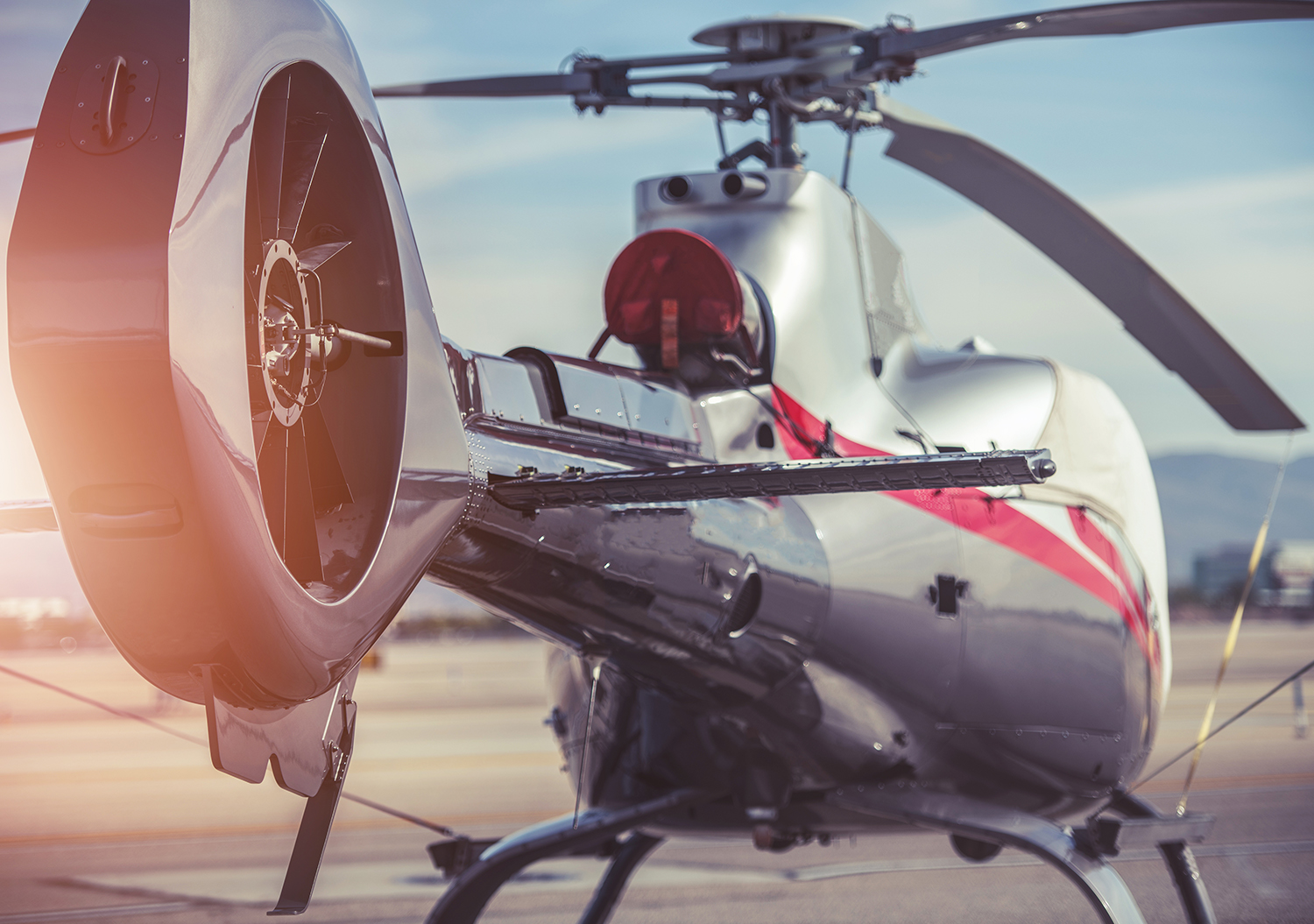 cq5dam 0000 modern helicopter closeup PYLNNAT