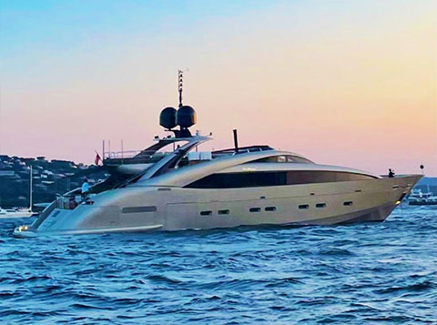 Isa Rodriguez 120 feet